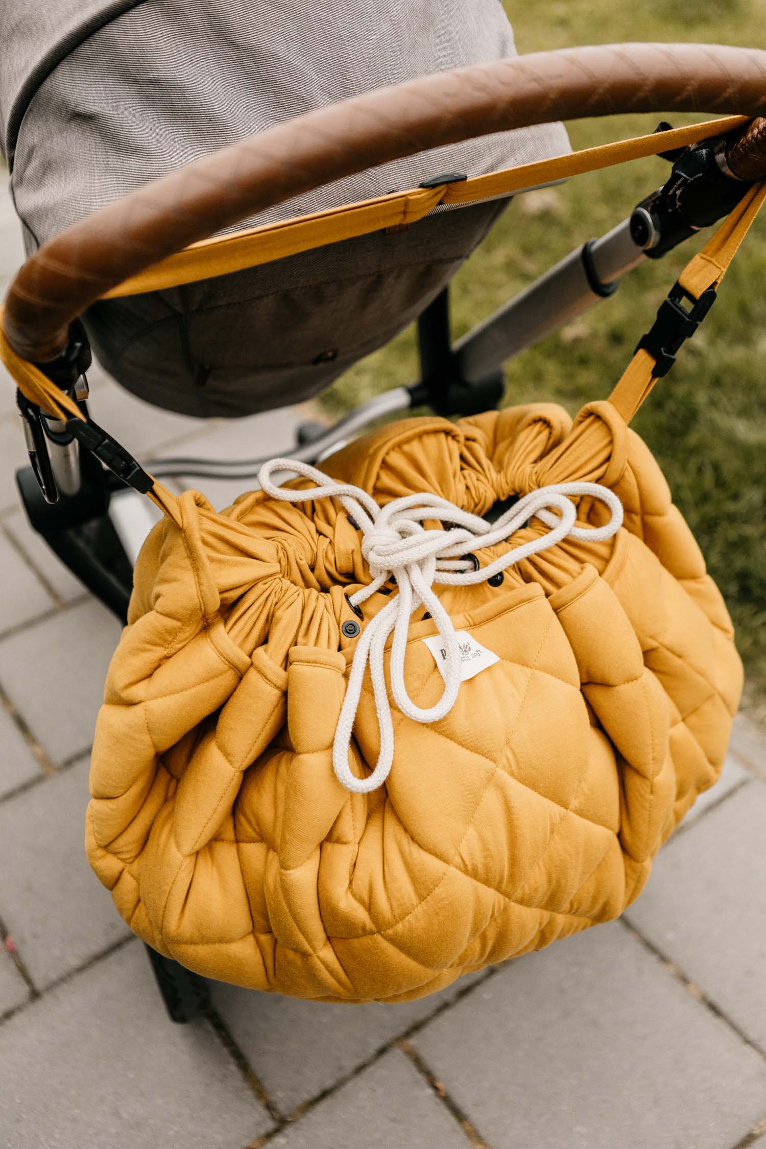 Tapis de jeu et de rangement - Soft organic - Mustard Chai Tea - Play and Go – Image 16